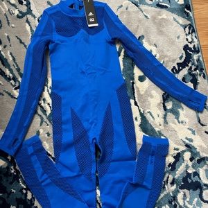 Ivy park collection brand new, it didn’t fit me